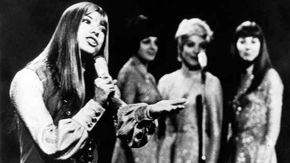 Katja Ebstein beim Grand Prix d'Eurovision 1970 © picture-alliance / dpa 