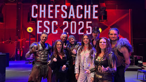 Feuerschwanz, Alina Stiegler und LYZA © Raab Entertainment Foto: Raab Entertainment