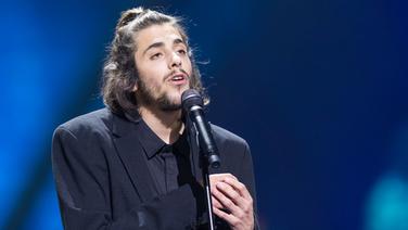 Esc Sieger Sobral Kunstliches Herz Halt Ihn Am Leben News